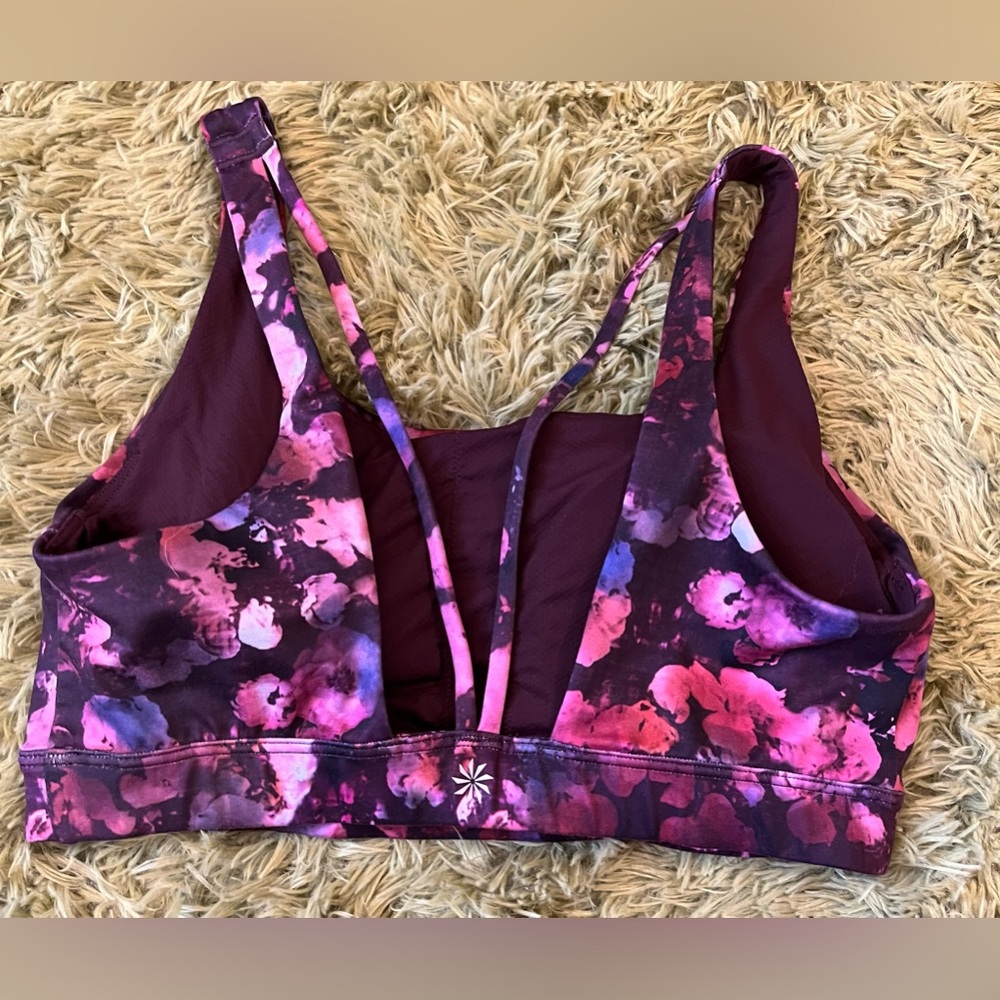 sports bra
